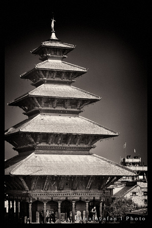 Pagoda Monochrome